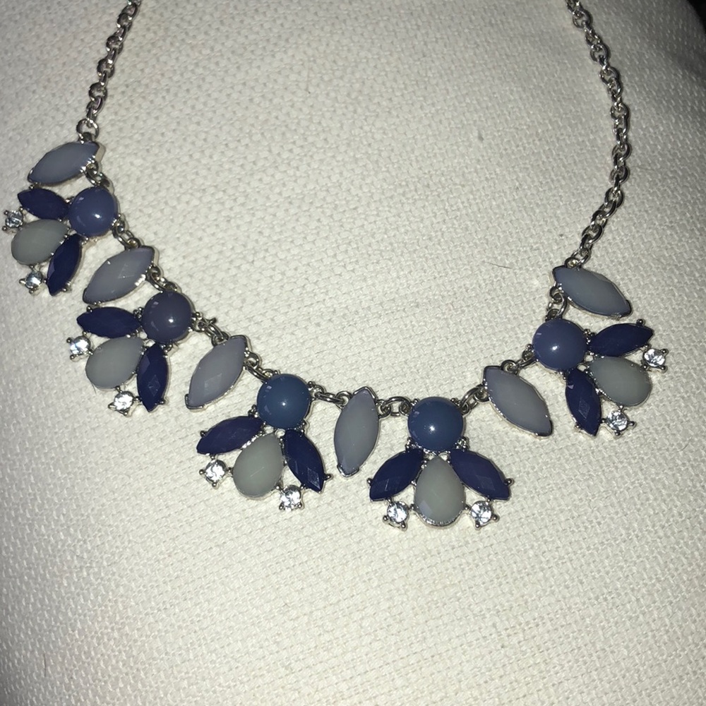 Purple short necklace